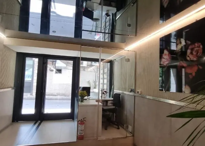 Grand Boulevard Apartmnt *