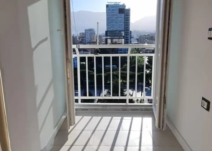 Grand Boulevard Apartmnt Апартаменты Тирана