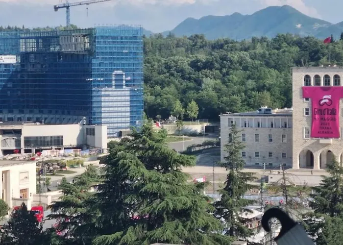 Grand Boulevard Apartmnt