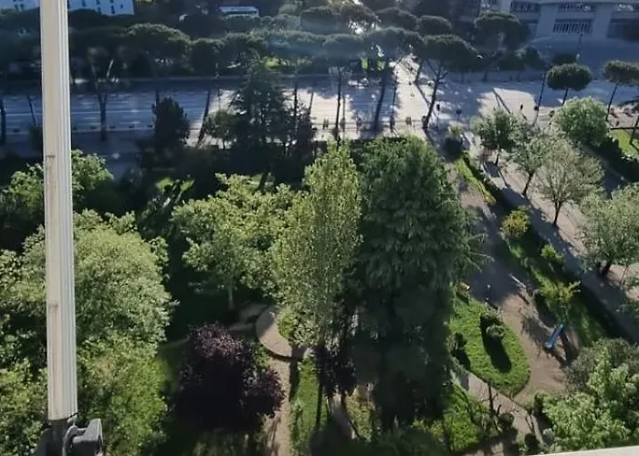 Grand Boulevard Apartmnt